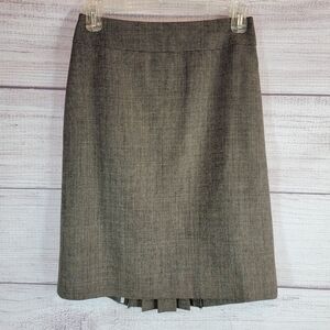 TAHARI Arthur S. Levine Small Pleated Bottom Pencil Skirt Size 0 Petite